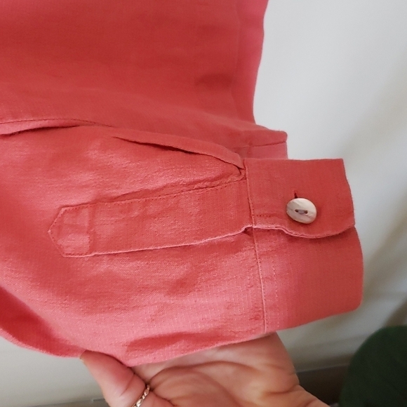 Chicos midweight linen blend, salmon color, shell button down shirt shacket Sz 1 - Picture 6 of 10